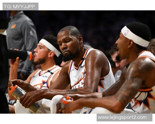 NBA官方推特为太阳队后卫布克送上真挚祝福庆祝其29岁生日快乐