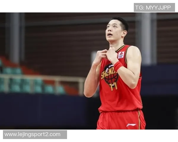 沈梓捷复出后再次崴脚记者称脚踝问题不严重未去医院检查