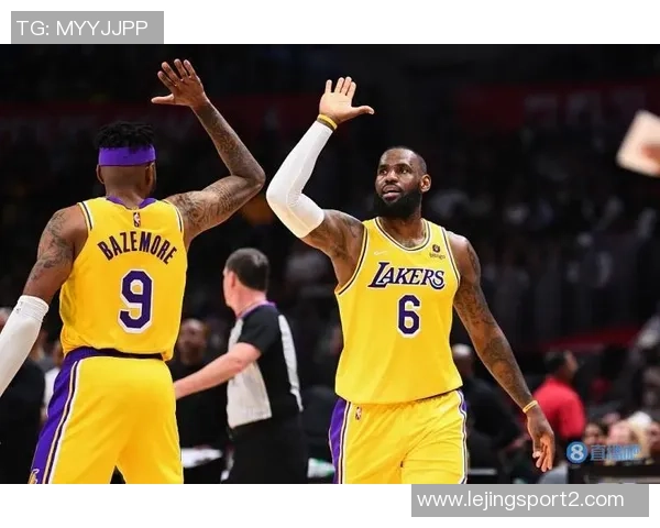 湖人队即将开启短途客场之旅官方社交媒体分享登机瞬间