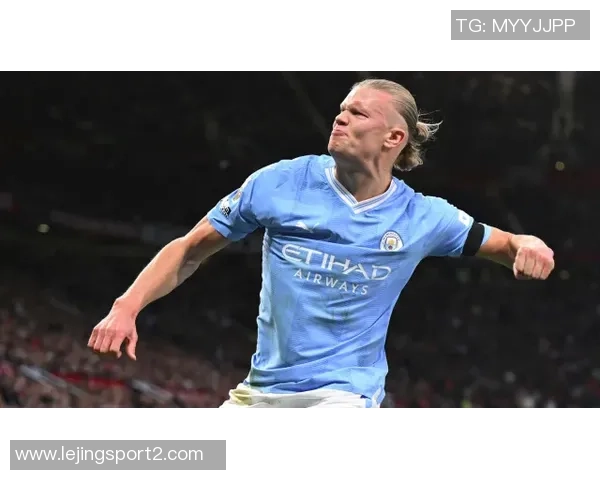 哈兰德错失绝佳机会左脚推射被大马丁轻松扑住